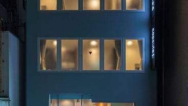 施設の入り口 / 10