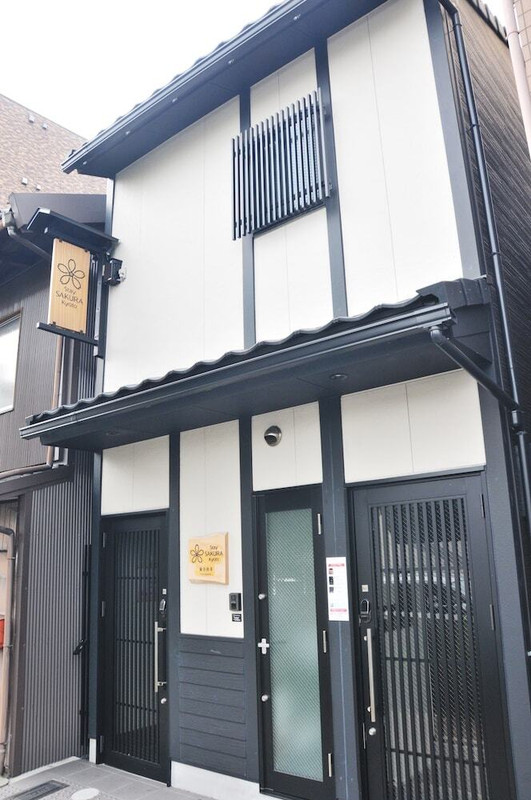 施設の入り口