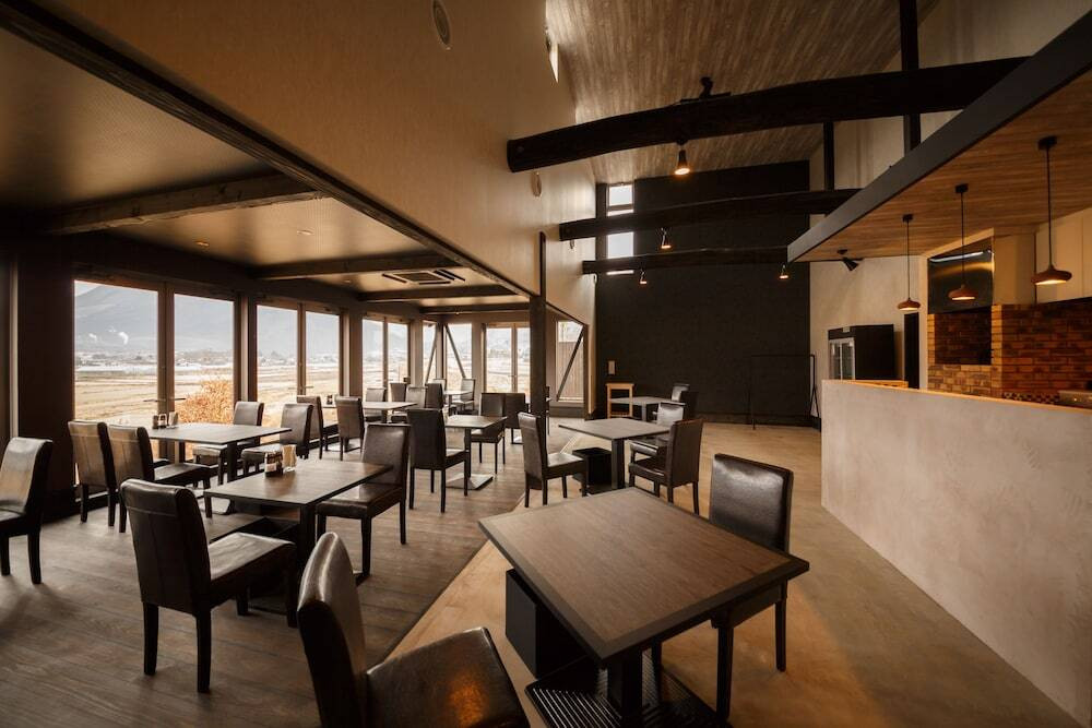 食事処／テーブル席