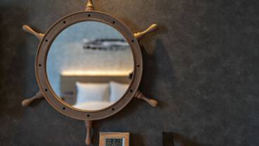 客室のルームミラー / 15