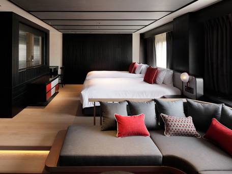 クロスホテル大阪 / 1