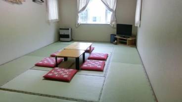 客室内のダイニングエリア / 27