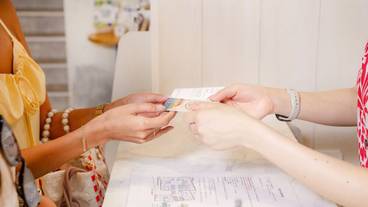 チェックイン / チェックアウト キオスク / 2