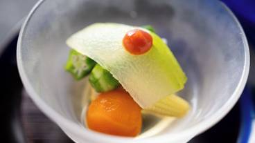 食事・飲み物 / 13