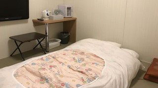 和室 (ツイン) ルーム 共用バスルーム