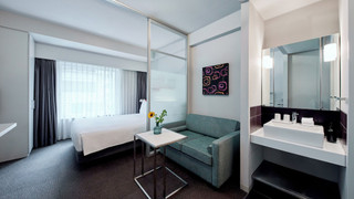 スタジオ (Double)