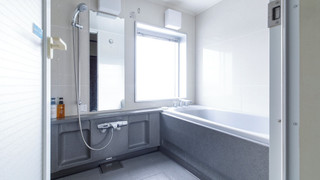 スイート シングルベッド 2 台 (Castle View)