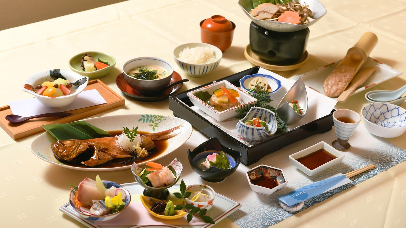 「お部屋食」の宿なら、人目を気にせずまったり過ごせますよ4241261