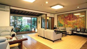 内部エントランス / 2