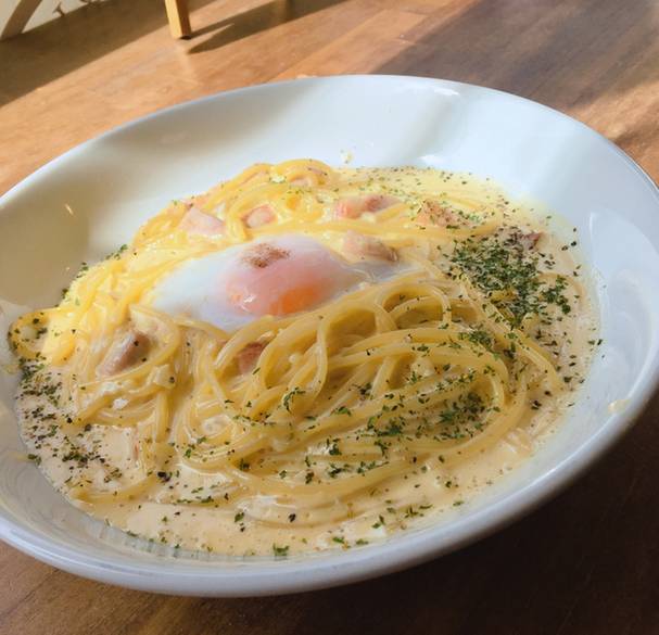 眺めのいいお店でランチ
「温泉パスタ」をオーダー / 2