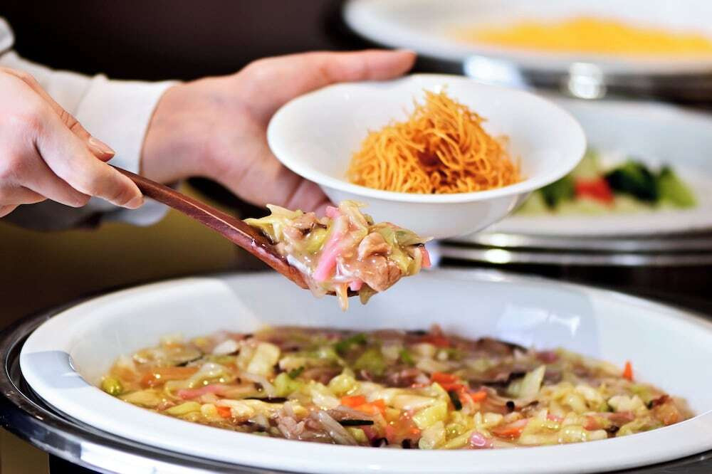 朝食