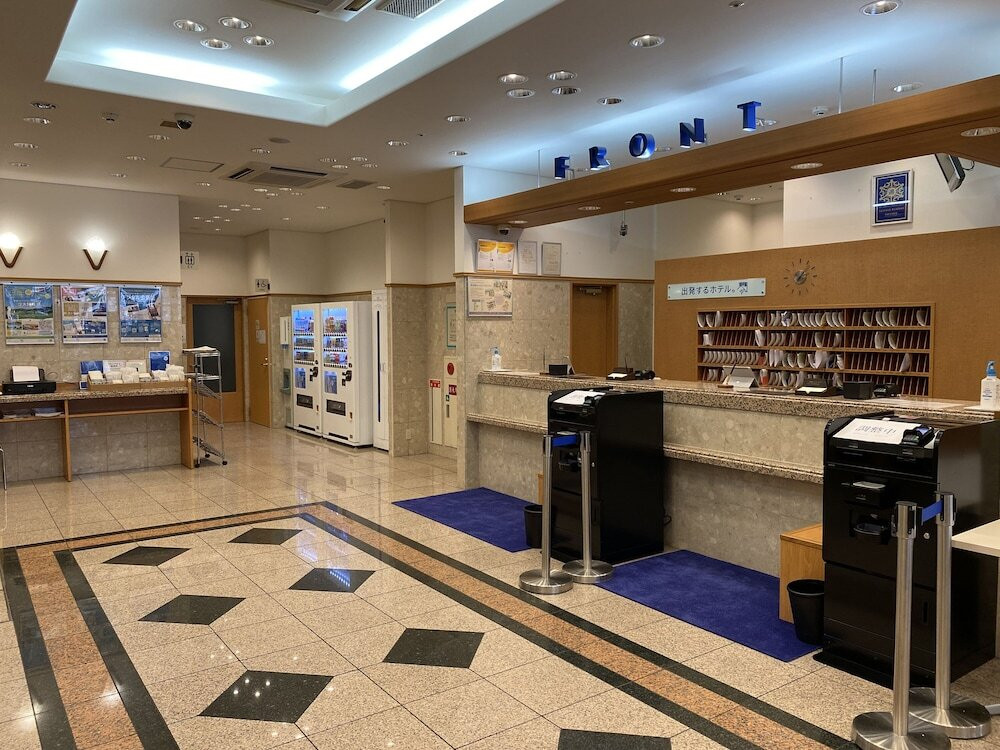 フロント