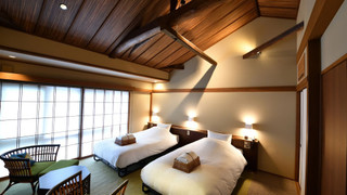 群青 ツインベッドルーム 禁煙