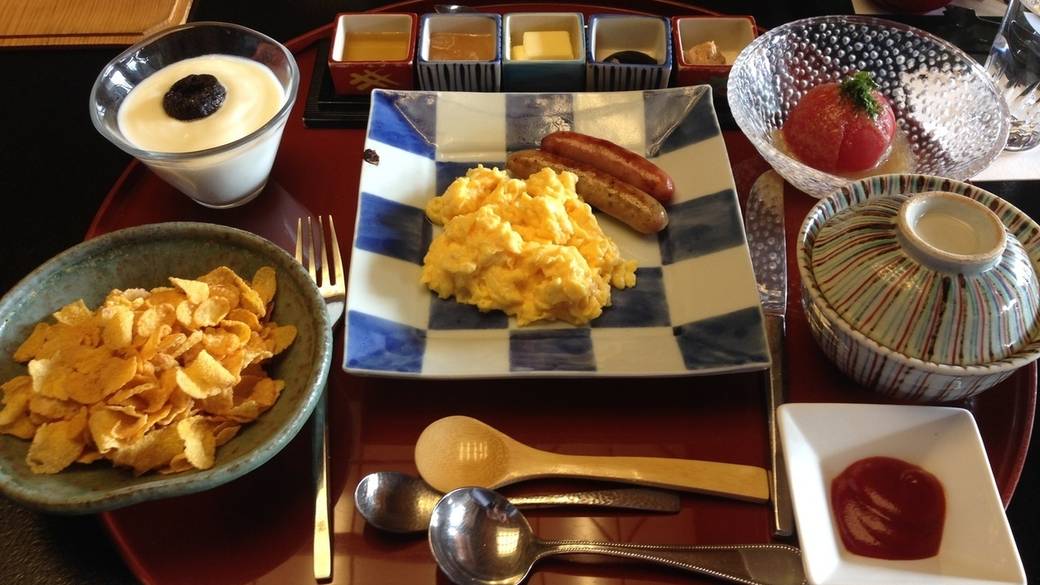 品数豊富で満足♡
部屋食で味わえる朝食 / 2