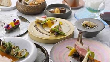 食事・飲み物 / 4