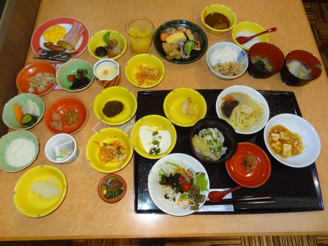 多種多彩な朝食ビッフェの料理。