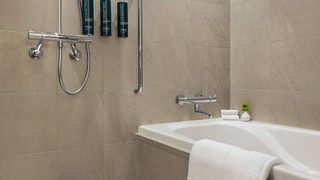 デラックス ルーム シングルベッド 2 台