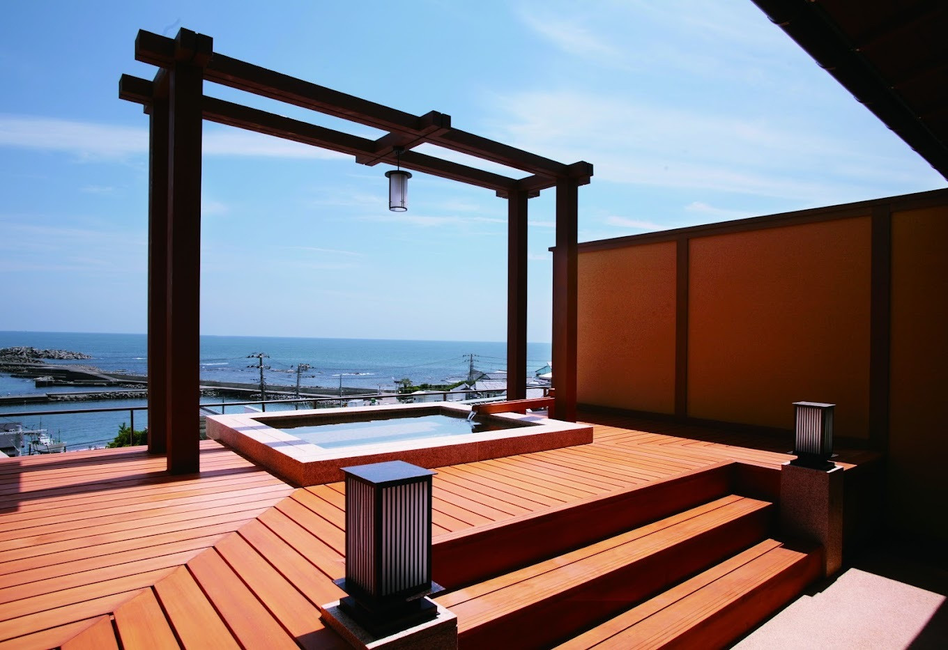 子どもにも贅沢な舟盛りメニューに舌鼓4248550