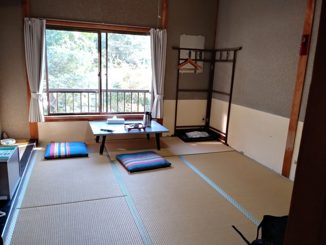 部屋は広々と使える。
