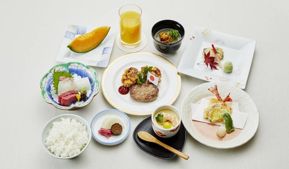 夕食／お子様膳一例 / 3