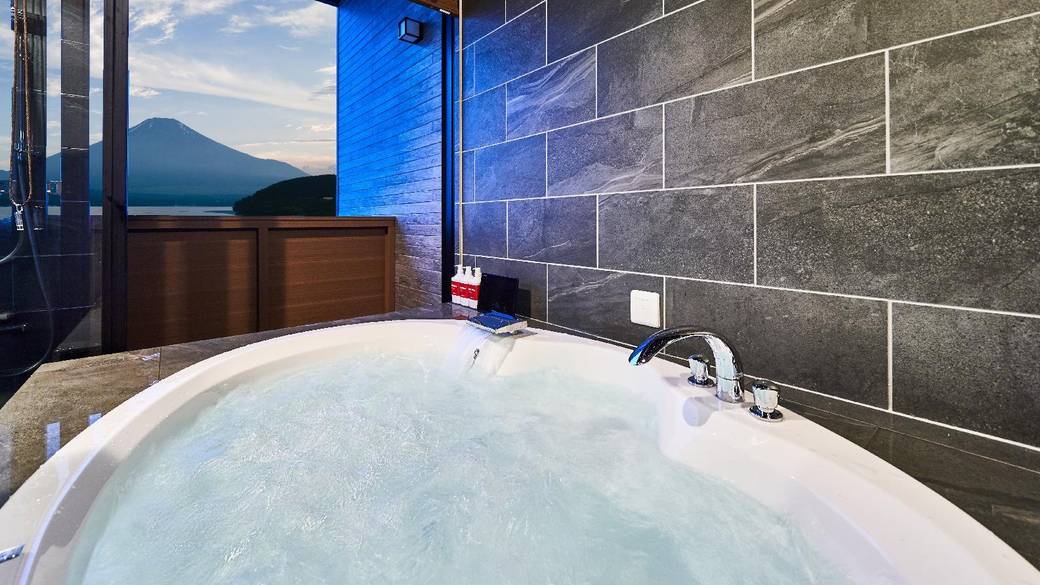 ジャグジーバス一例(富士山側) / 1