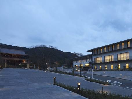 知恩院 和順会館 / 1