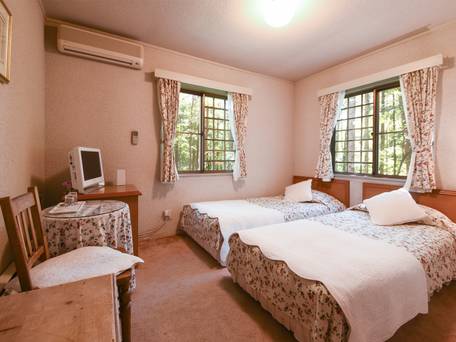 カントリーイン オーチャードハウス / 2