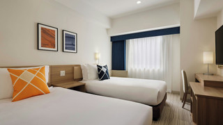 ルーム シングルベッド 2 台