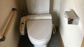 和室スタンダードルーム　共用バスルーム　ガーデンビュー