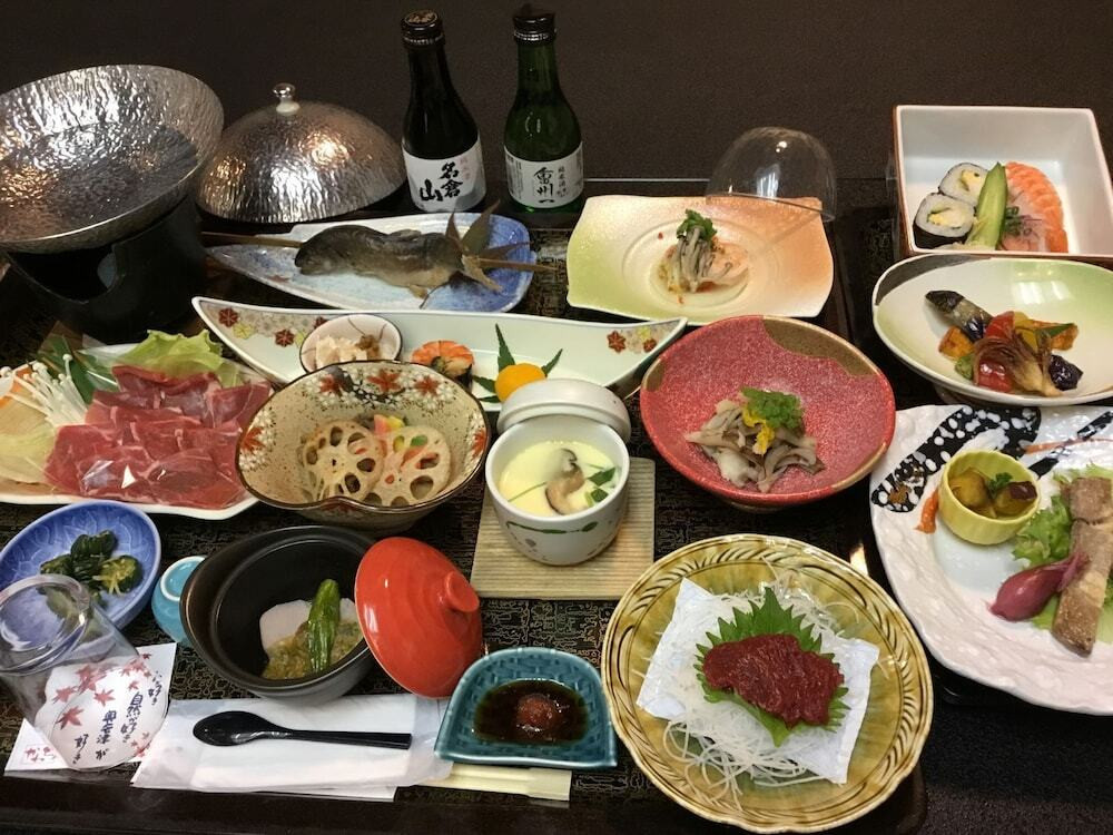 奥会津の恵みをふんだんに使った夕食を楽しめる♪3977891