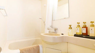 ダブルルーム 喫煙可 : タバコ ○