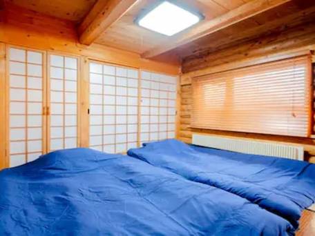 Lake Toya Hillside House / 5