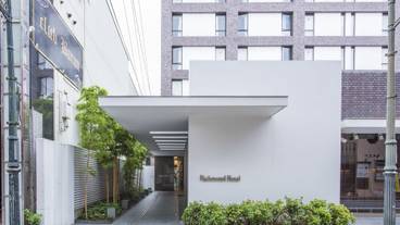 施設の正面 / 2