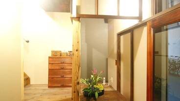 内部エントランス / 2