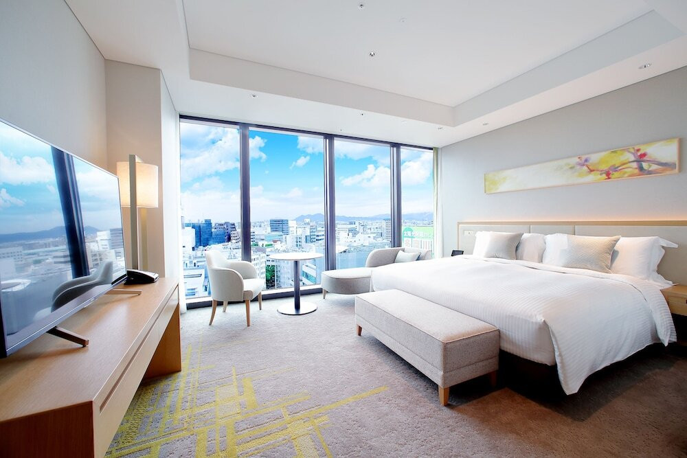 天然温泉の屋上プールでリゾート気分♪4046213