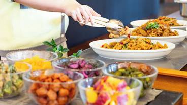 食事・飲み物 / 4