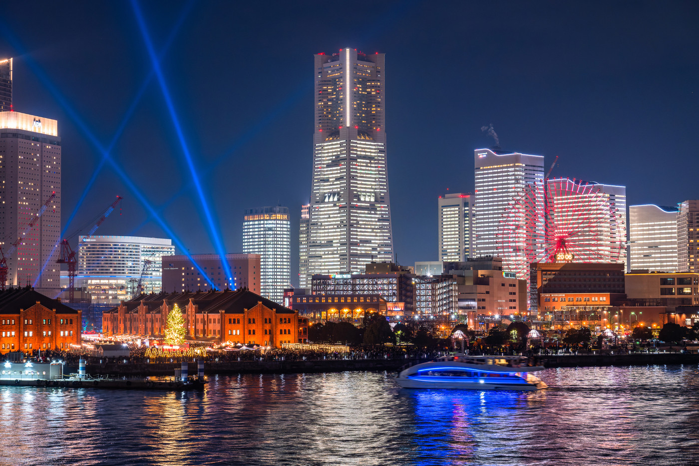 《神奈川県》横浜みなとみらい・オフィス全館ライトアップ夜景・ナイトビューイング
