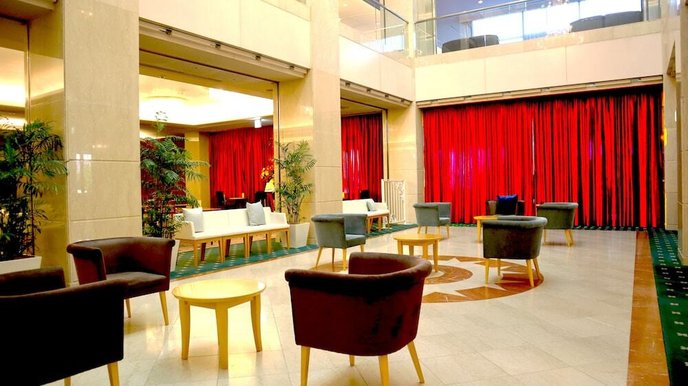 ロビーラウンジ