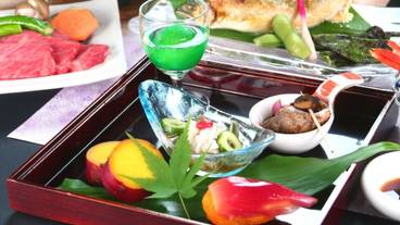 食事・飲み物 / 14