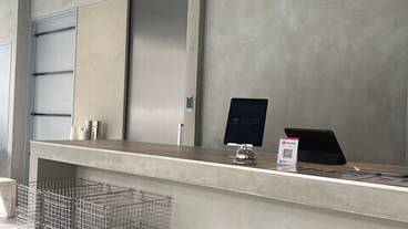 カフェ・フロント / 8