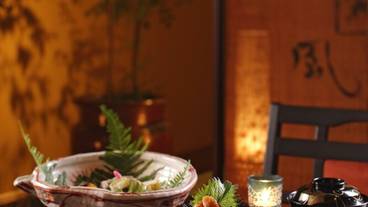 食事・飲み物 / 3