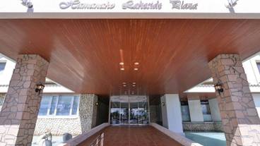 施設の入り口 / 8