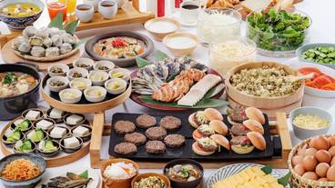 朝食ビュッフェ一例 / 1