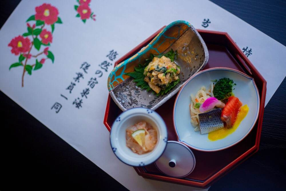 旅館のお食事処