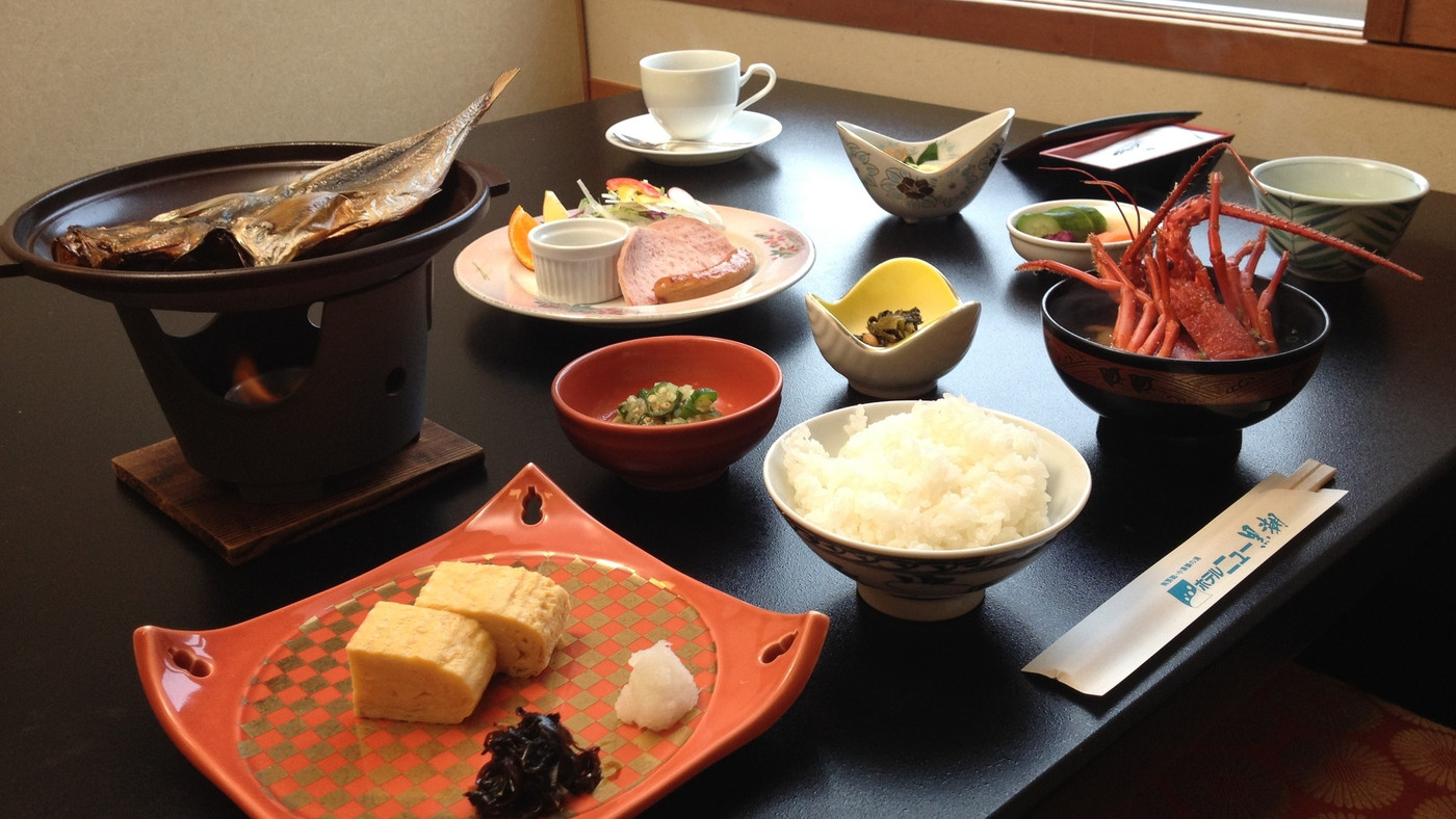 海鮮問屋の宿の朝食付きでリーズナブルにステイできる4037936