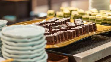 食事・飲み物 / 4