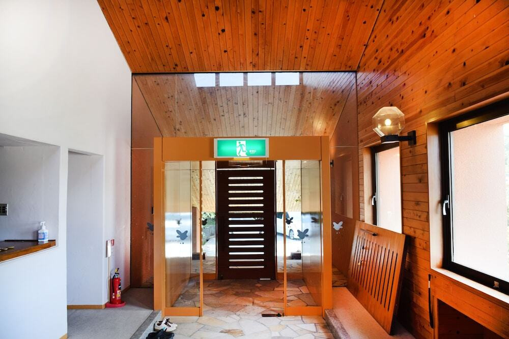 内部エントランス