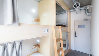 4 人部屋 禁煙 共用バスルーム