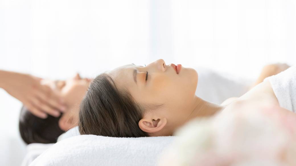 森の中の隠れ家で
優雅に満たされる二日間 / 1