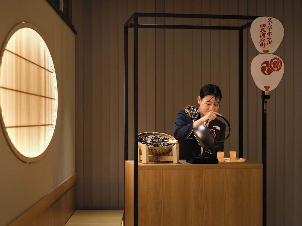 フロント